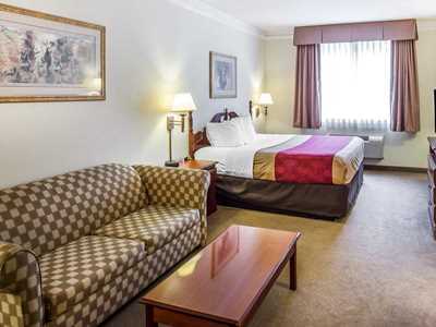 Hotel Econo Inn&suites 2*