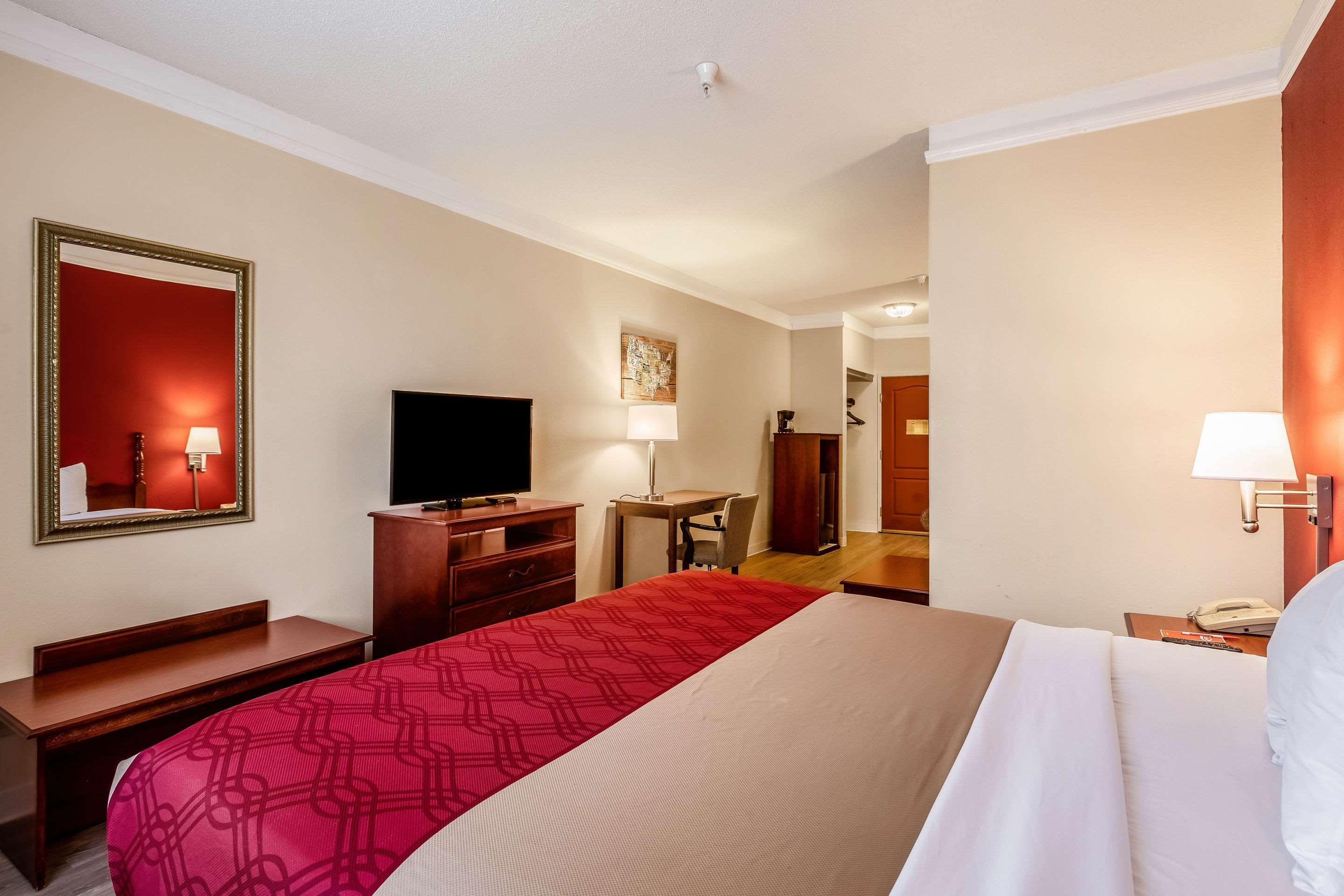 Hotel Econo & 2*